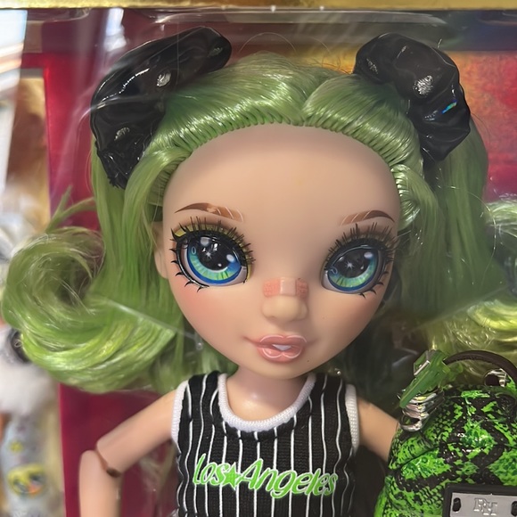 Brand New Rainbow High Jr Jade Hunter Doll - Picture 4 of 5